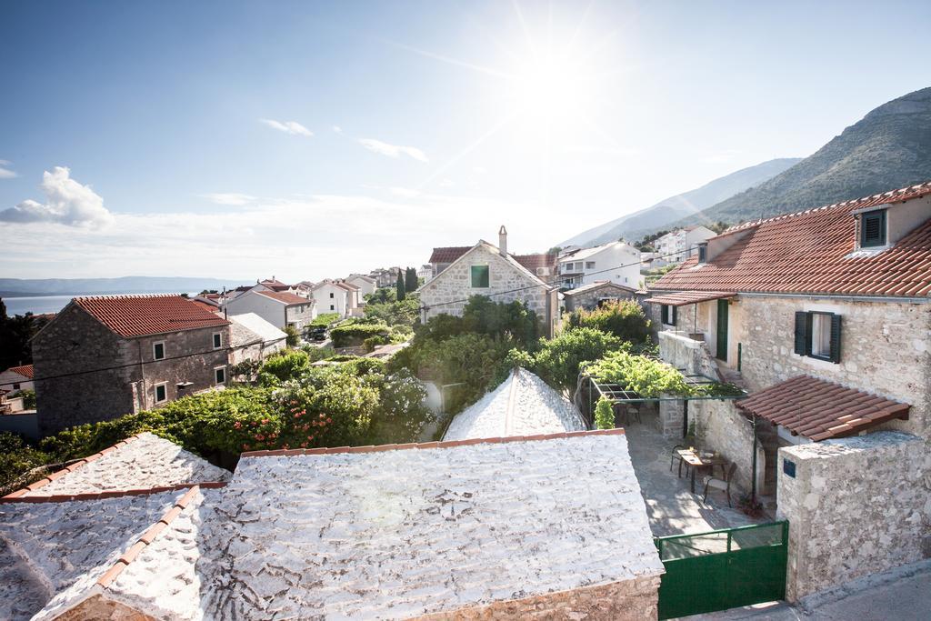 Paradise Stone Apartments Bol Esterno foto